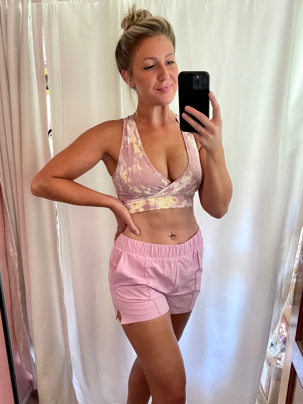 Workout Shorts — Pink